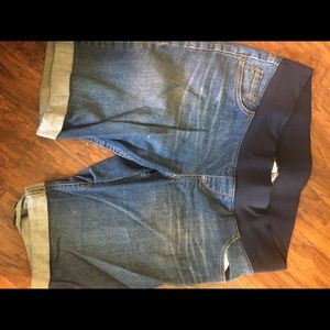 Maternity shorts